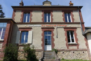 Ecole La source de l'Orange à Fourneville - Façade