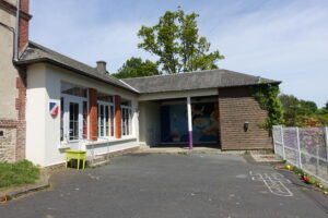 Préau de l'école de Fourneville
